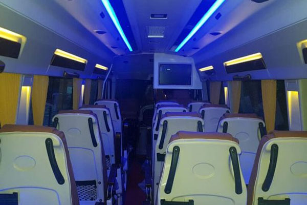 20 Seater Tempo Traveller
